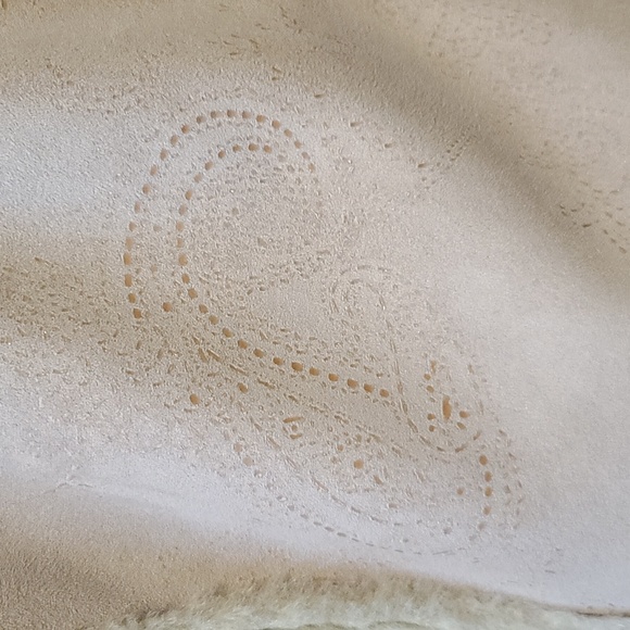 Jones New York Women's Faux Shearling Hooded Wrap Coat (Sz M/P) - Picture 4 of 12